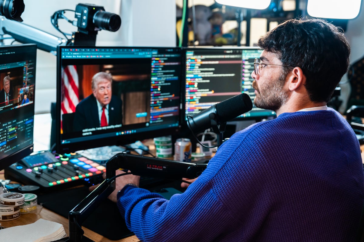 Home Office urged to revoke the visa of US live-streamer Hasan Piker ahead of London speech