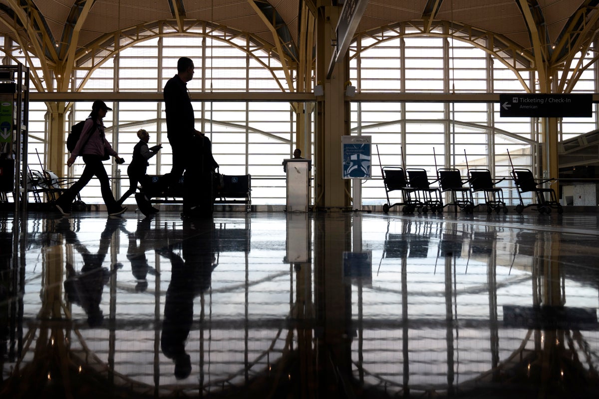 US lost business travelers in April as economic anxiety and border detentions cooled demand