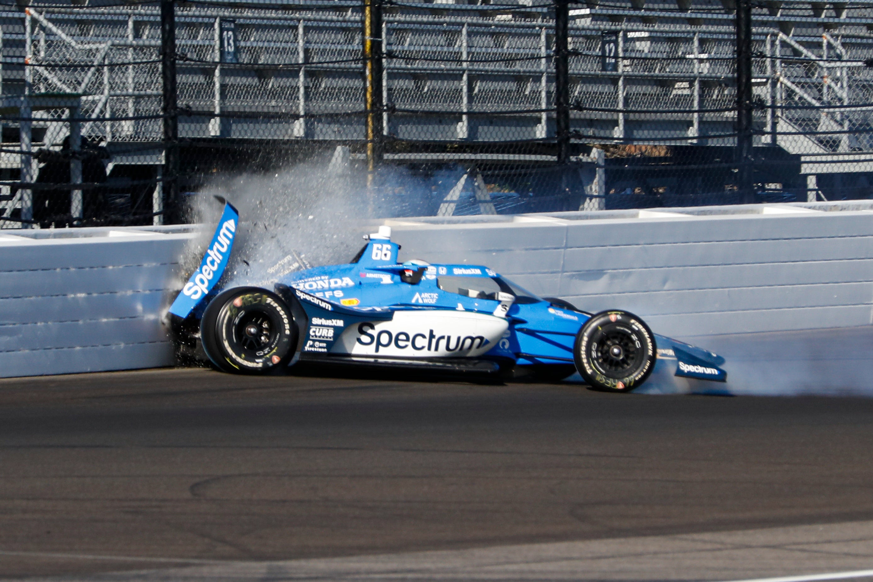 INDY 500-ACCIDENTE