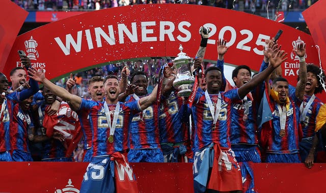 <p>Crystal Palace celebrate winning the FA Cup</p>