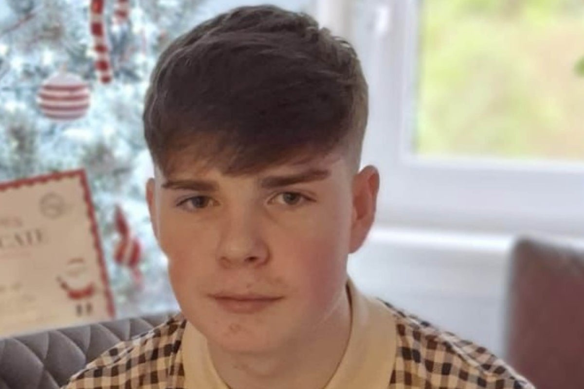 Father pays tribute to teenager who died in beach ‘disturbance’ filmed by bystanders