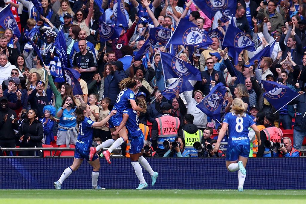 Catarina MacArio celebrates her goal in front of Chelsea fans