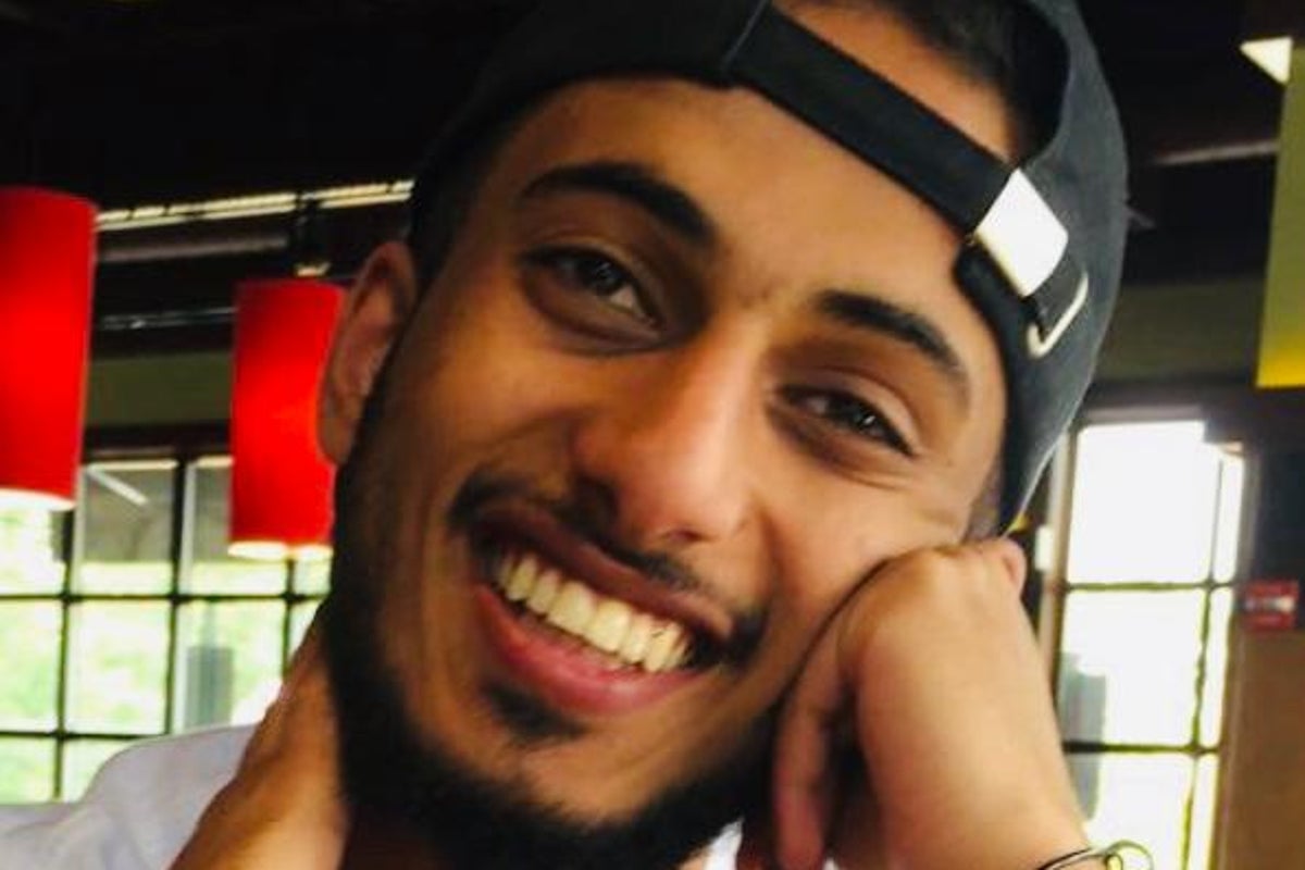 Airbnb sued for allegedly not vetting guest who murdered Saudi student in next room Airbnb sued for allegedly not vetting guest who murdered Saudi student in next room