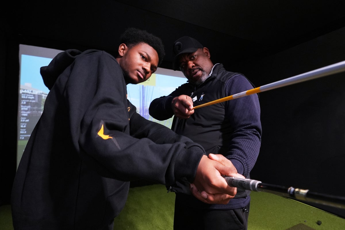 Organizations and companies are partnering to introduce Black students in Detroit to golf