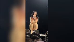 Katy Perry halts Nevada show to ‘accuse’ fan of DMing husband
