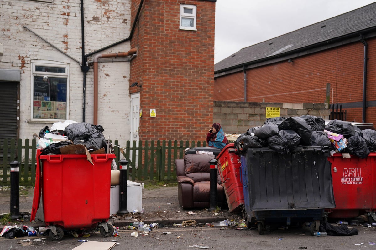 Union accuses Government commissioners of ‘sabotaging’ bin-strike talks