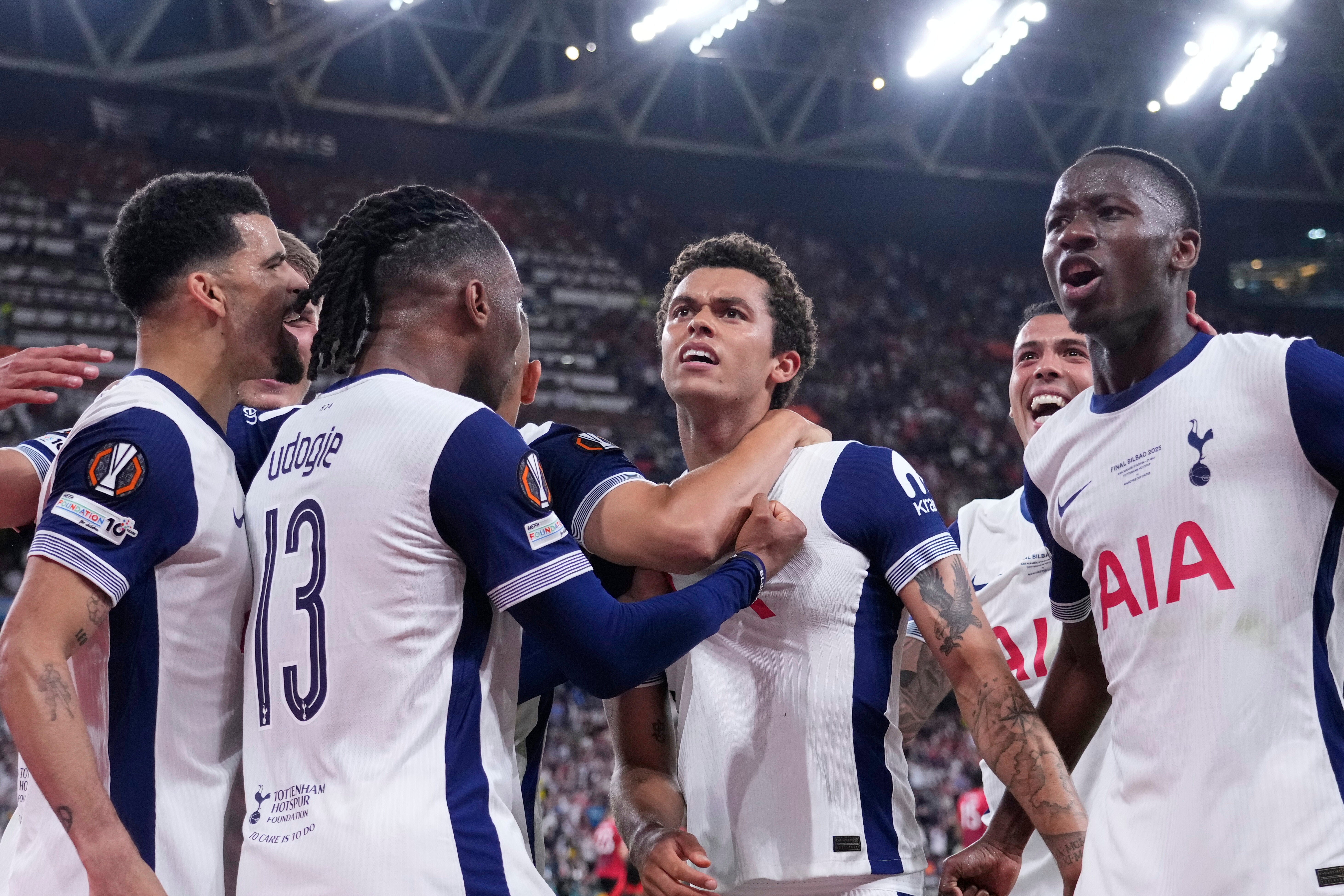 Tottenham celebró un primer trofeo desde 2008
