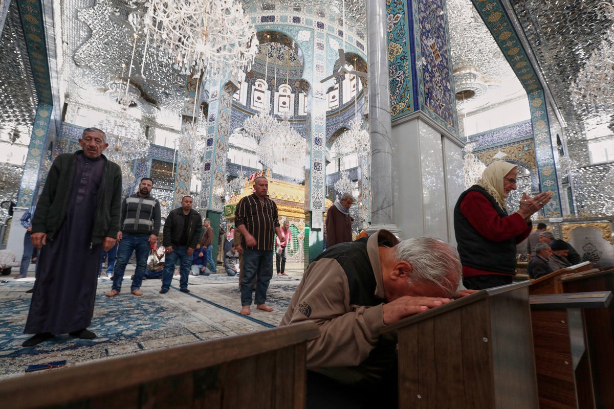 In Syria, a Shiite shrine and community navigate a changed landscape