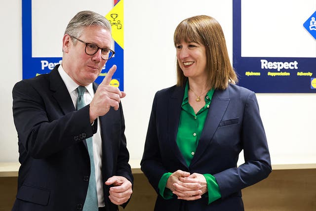 <p>Prime Minister Keir Starmer and Chancellor of the Exchequer Rachel Reeves visit a Lidl supermarket in Tottenham Court Road          </p>