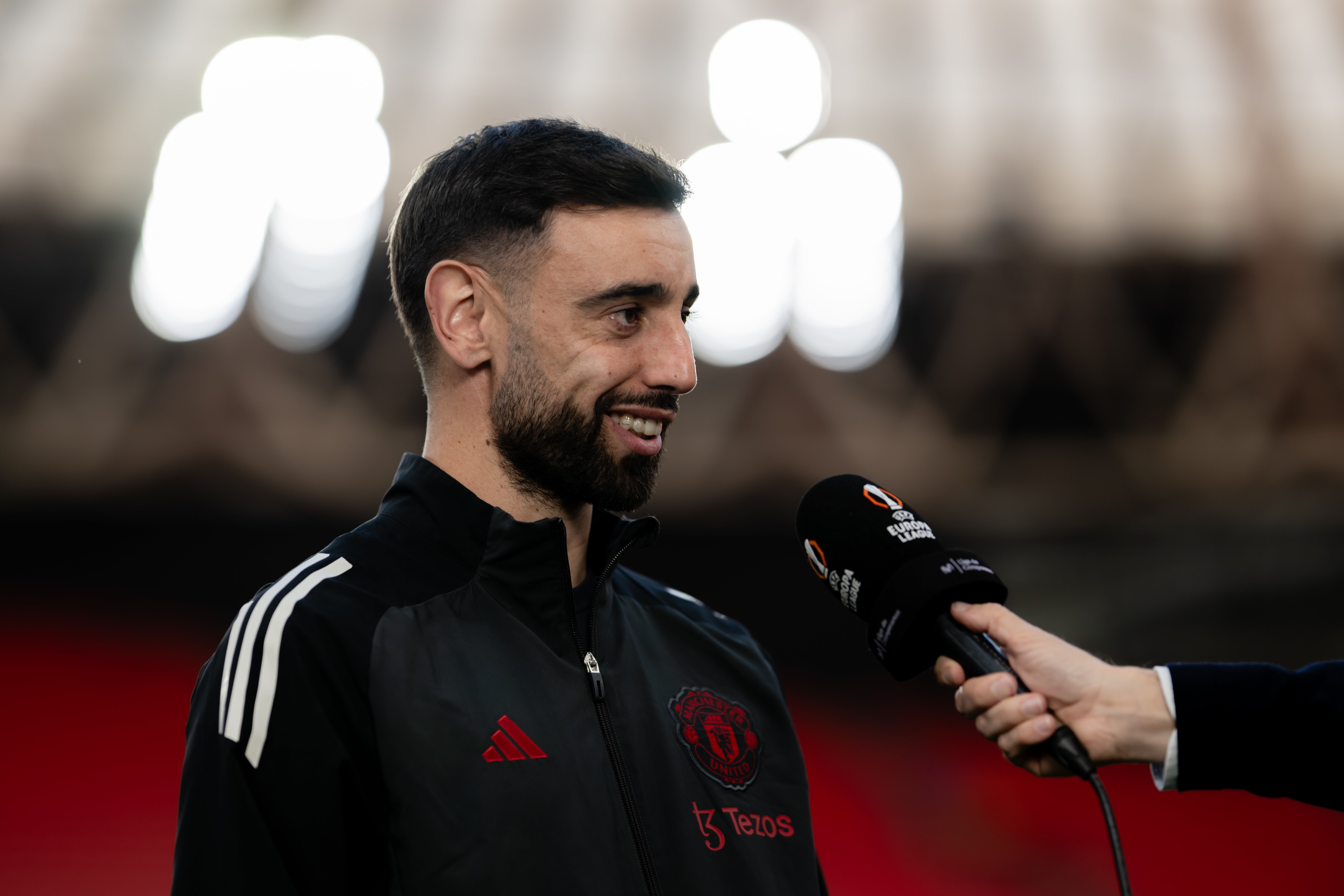 Bruno Fernandes of Manchester United arrives at the San Mames, Bilbao
