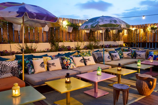 <p>Relax among the sparkling lights of Paris’ night skyline at Mama Shelter Paris East’s rooftop hangout</p>