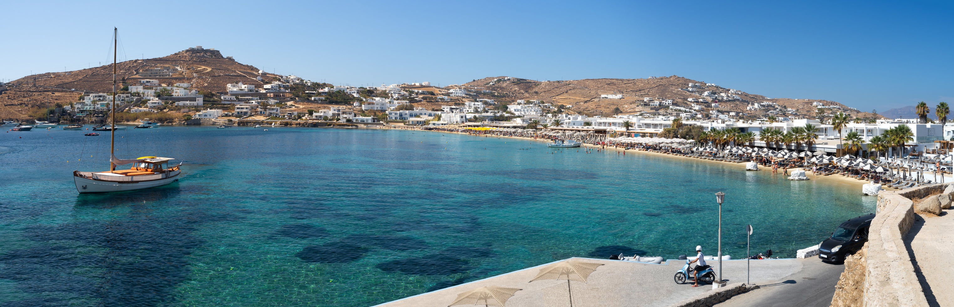 Thalassa Boutique Hotel is near the lively village of Platis Gialos