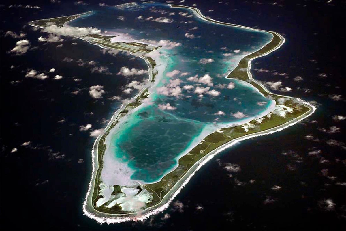 UK court puts last-minute block on a deal to hand Chagos islands to Mauritius
