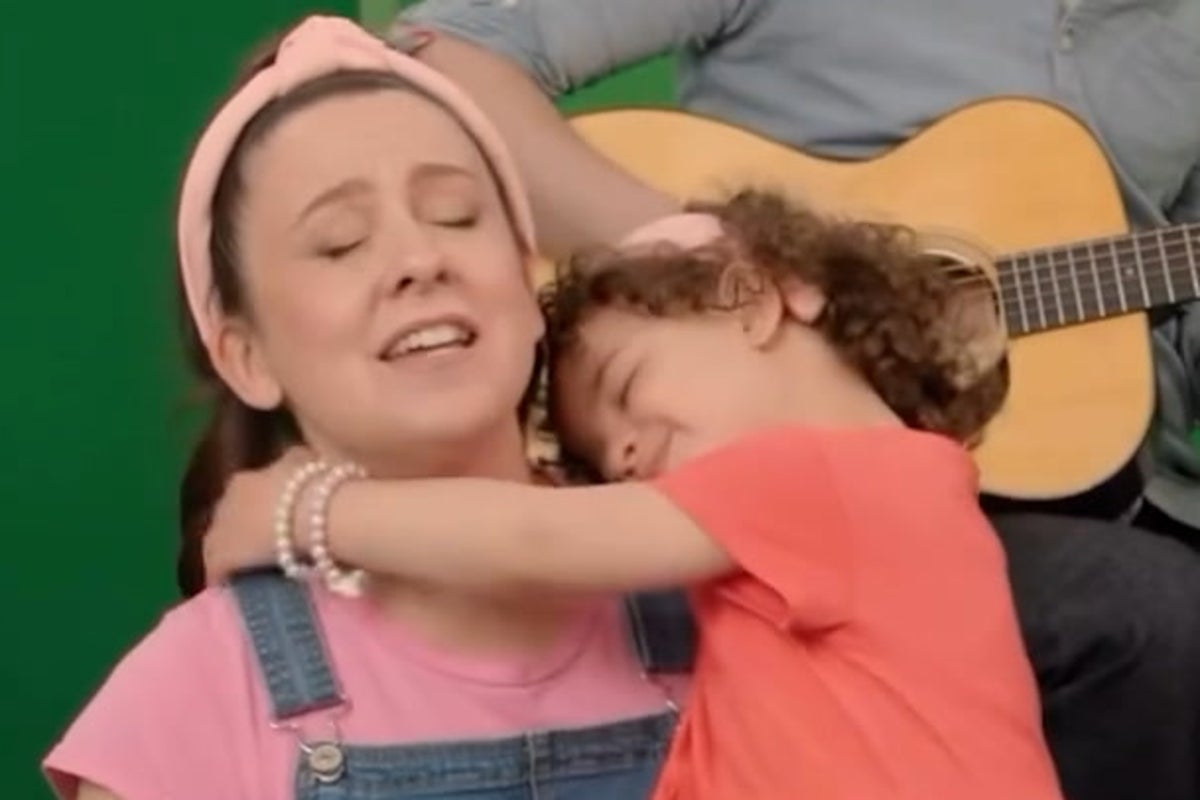 Popular children’s Youtuber issues apology after liking antisemitic comment