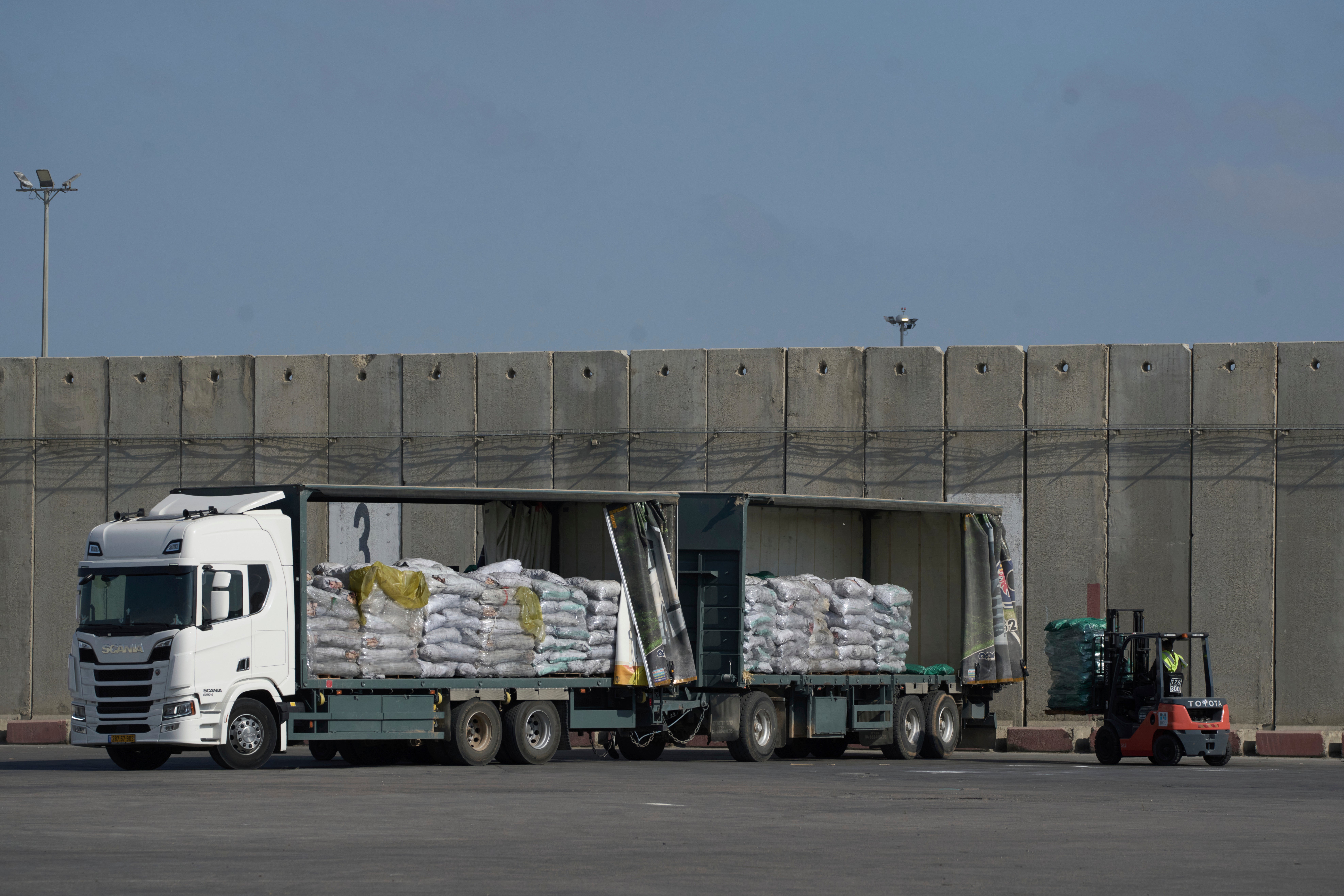 The UN says more aid must enter Gaza