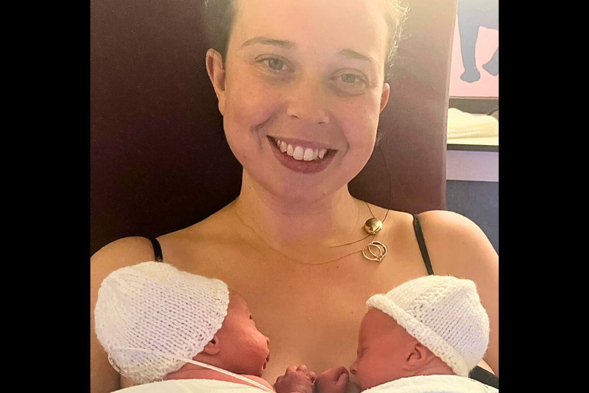 Mum diagnosed with rare cancer while pregnant with twins told she could die before they turn 6