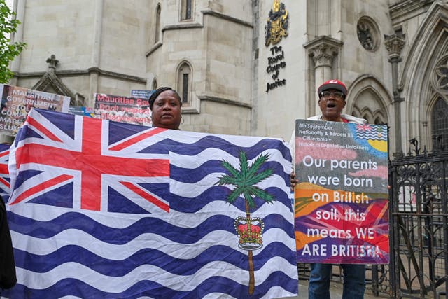 <p>Britain Mauritius Chagos Islands Protest</p>