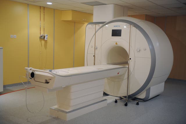 <p>A 61-year-old man in New York was injured when he entered a room with an active MRI machine while wearing a metal chain around his neck. (stock image)</p>