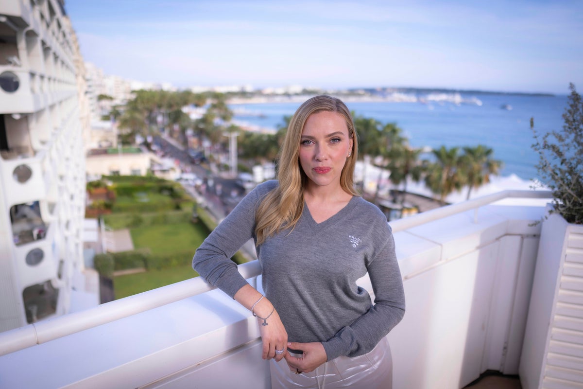 Scarlett Johansson debuts as a director in Cannes with a comic tale of grief and empathy