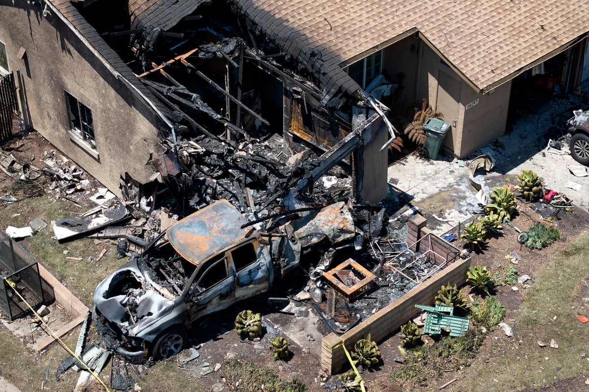 PHOTO COLLECTION: Plane Crash San Diego
