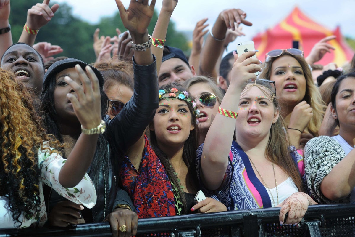How to keep costs down at a festival
