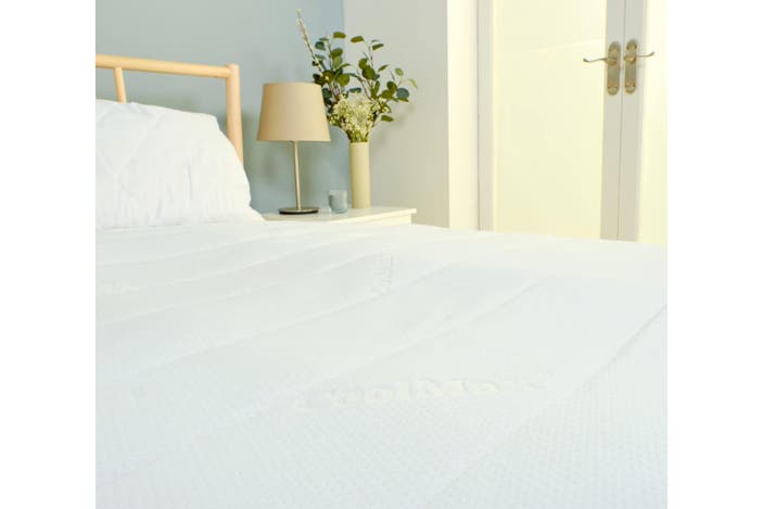 Slumberdown memory fibre airstream memory cool mattress topper