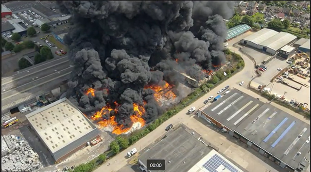 <p>10 fire engines are at the scene, with three turntable ladders, two water bowsers and a high-volume pump</p>