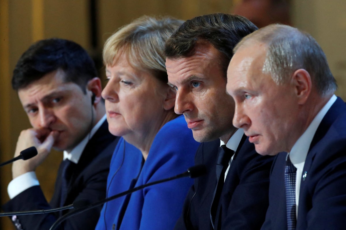 Europe ‘considers sending Angela Merkel to reopen dialogue with Putin’ – UK Times Europe ‘considers sending Angela Merkel to reopen dialogue with Putin’ – UK Times