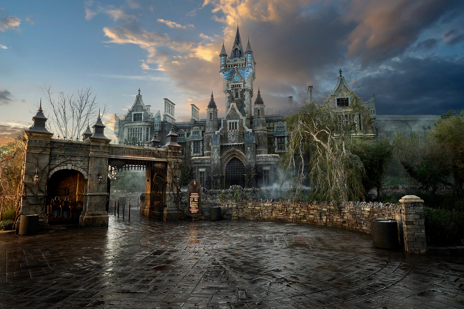 Dark Universe is an 'ominous world'