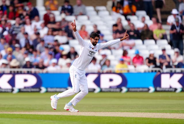 <p>Shoaib Bashir became the youngest England bowler to 50 Test scalps</p>