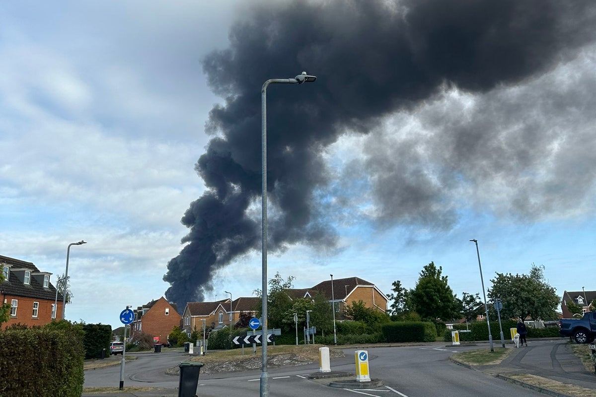 Firefighters battle huge warehouse blaze in Rushden
