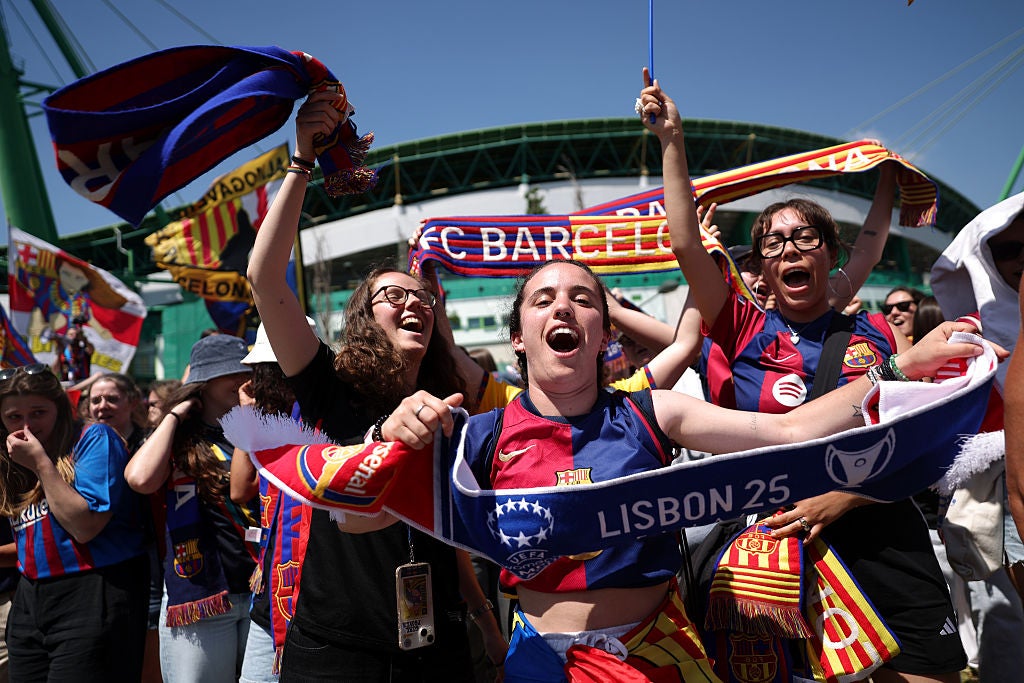 Arsenal vs Barcelona LIVE: Women&rsquo;s Champions League final nears kick-off in Lisbon