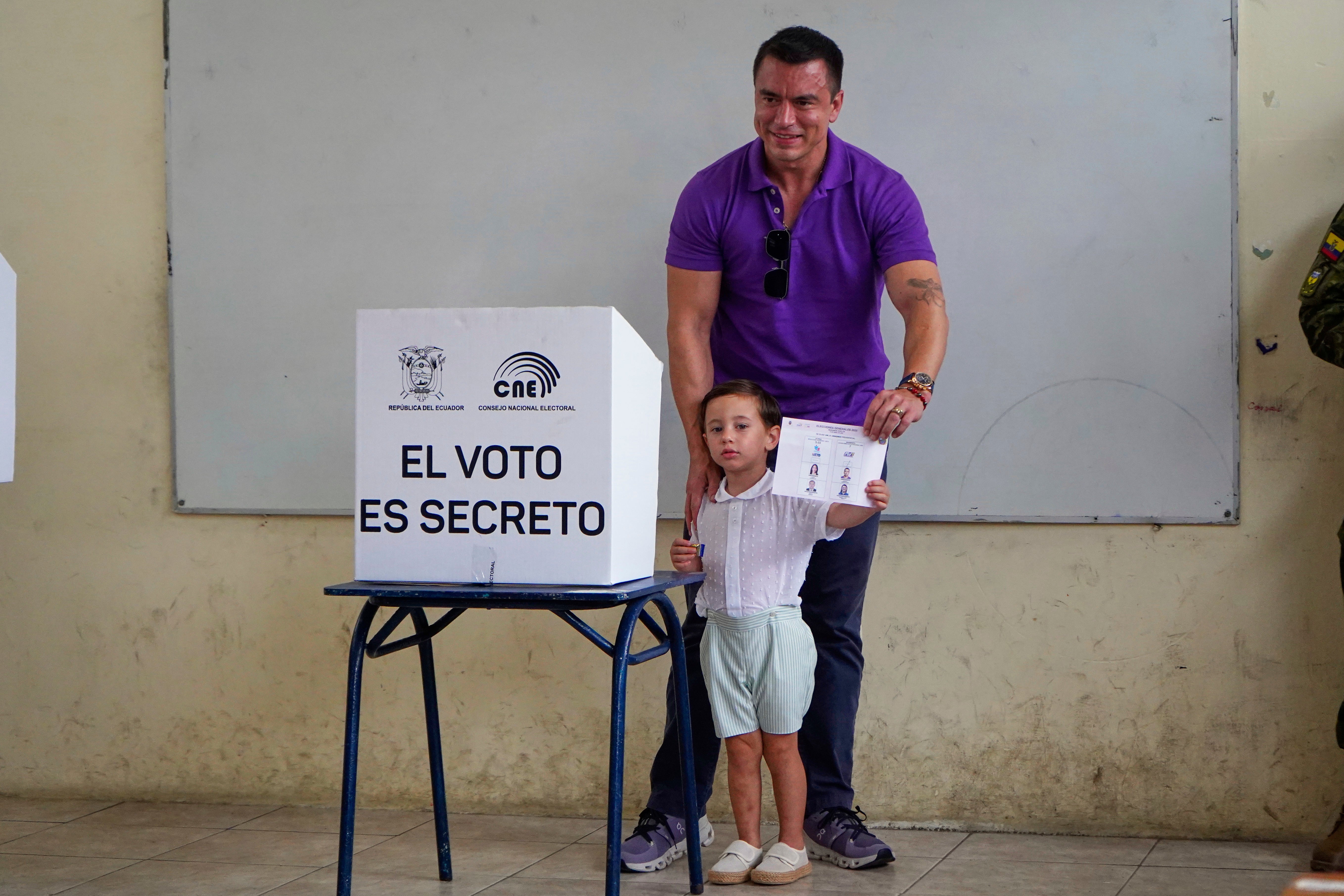 ECUADOR-NOBOA-JURAMENTACIÓN