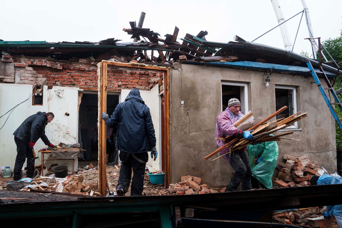 https://static.independent.co.uk/2025/05/25/13/Russia_Ukraine_War_04085.jpg?width=1200&height=800&crop=1200:800