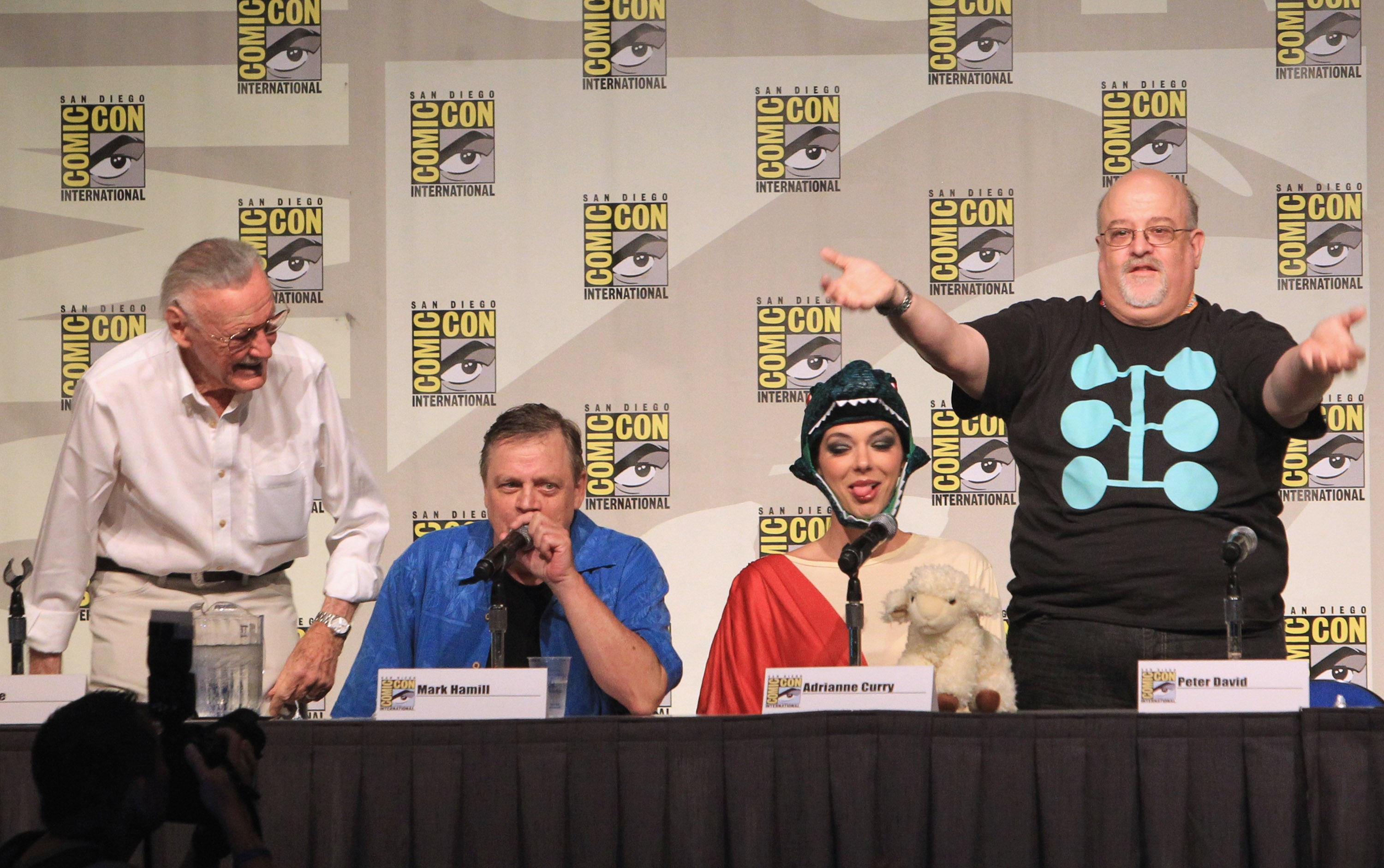 Peter David — pictured with Marvel’s Stan Lee, actor Mark Hamill and model Adrianne Curry — pictured speaking at Comic-Con International 2012 in San Diego