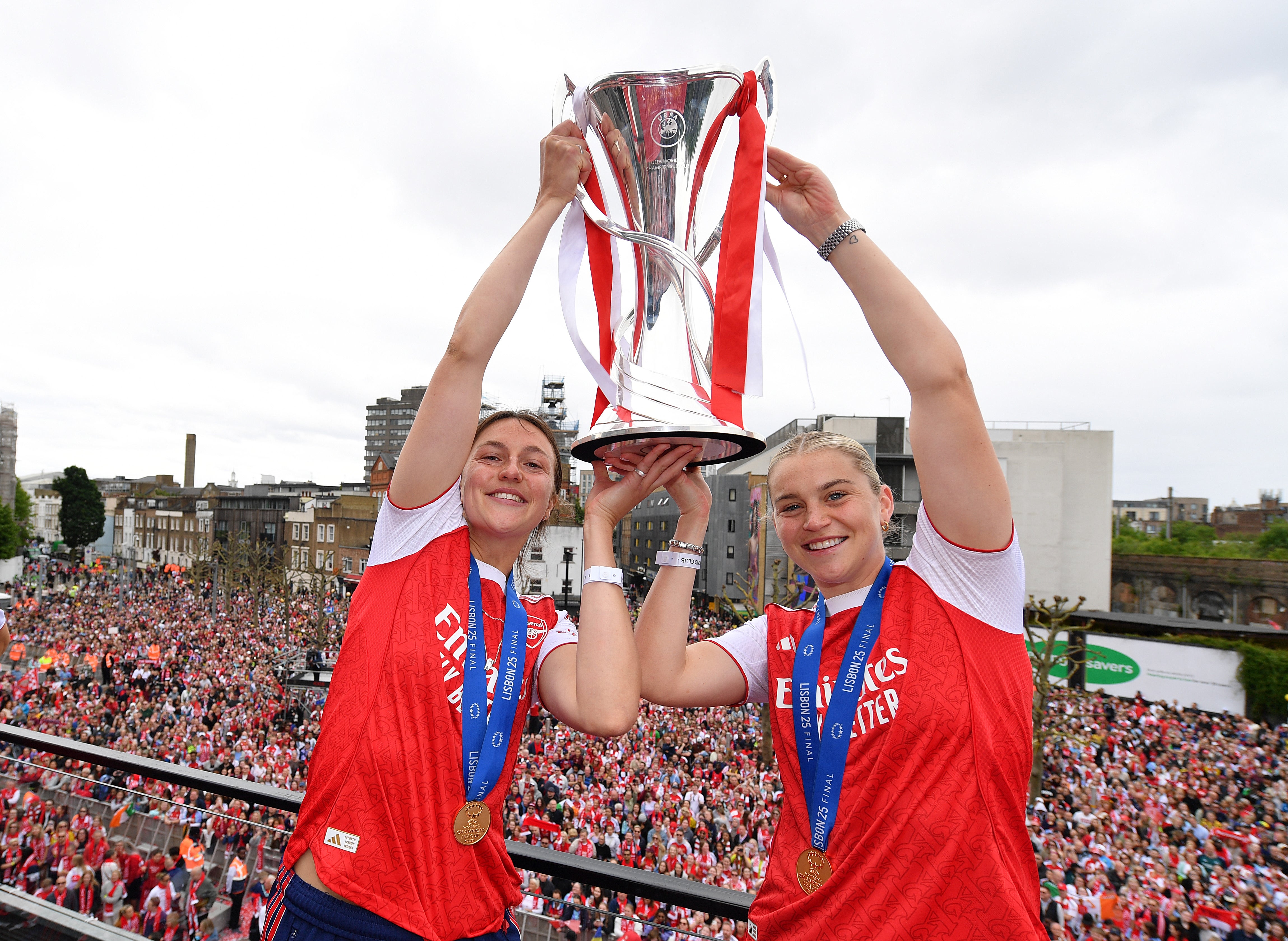 Arsenal vs Lyon live: Gunners begin Women&rsquo;s Champions League defence against eight-time winners