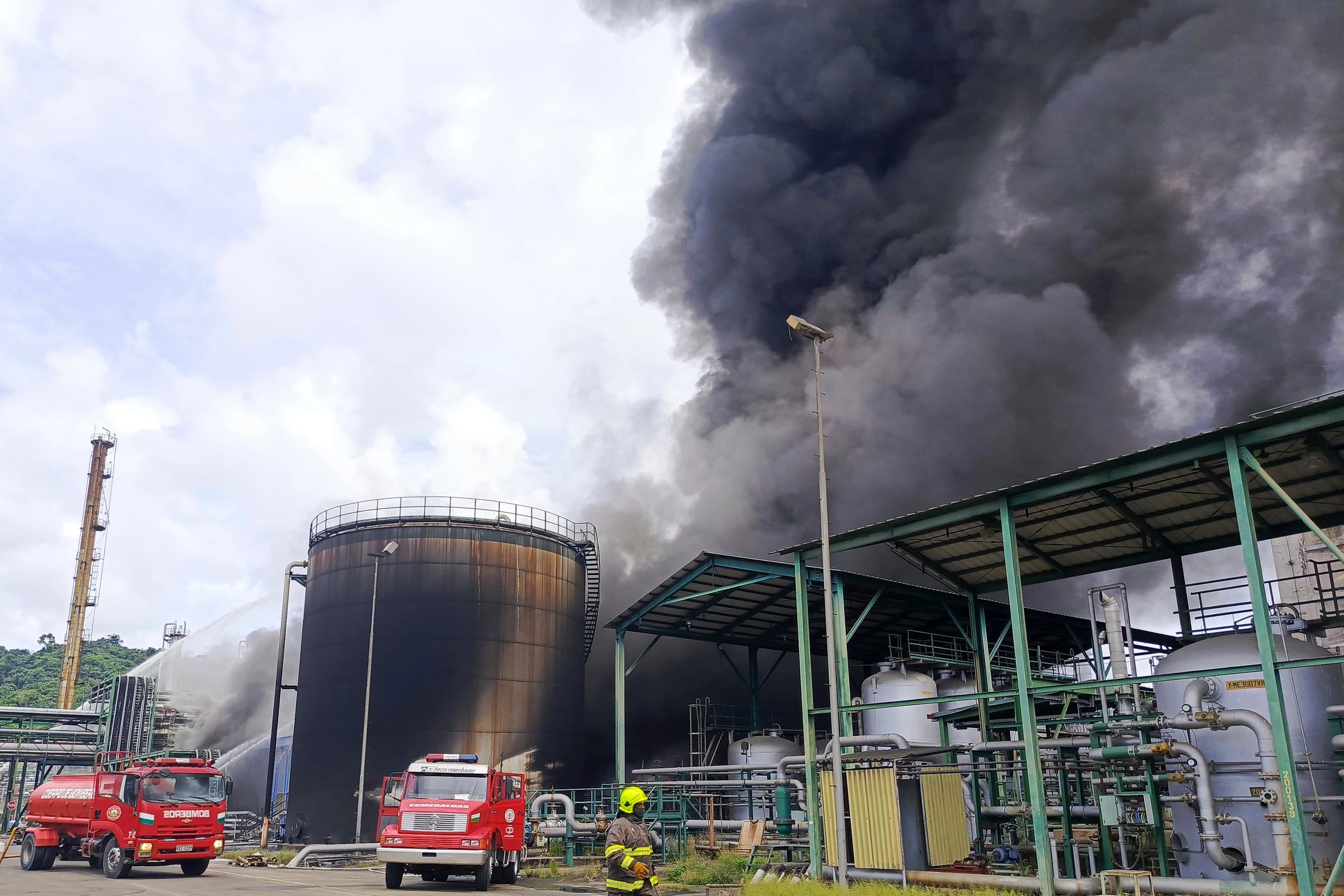 ECUADOR REFINERÍA-INCENDIO