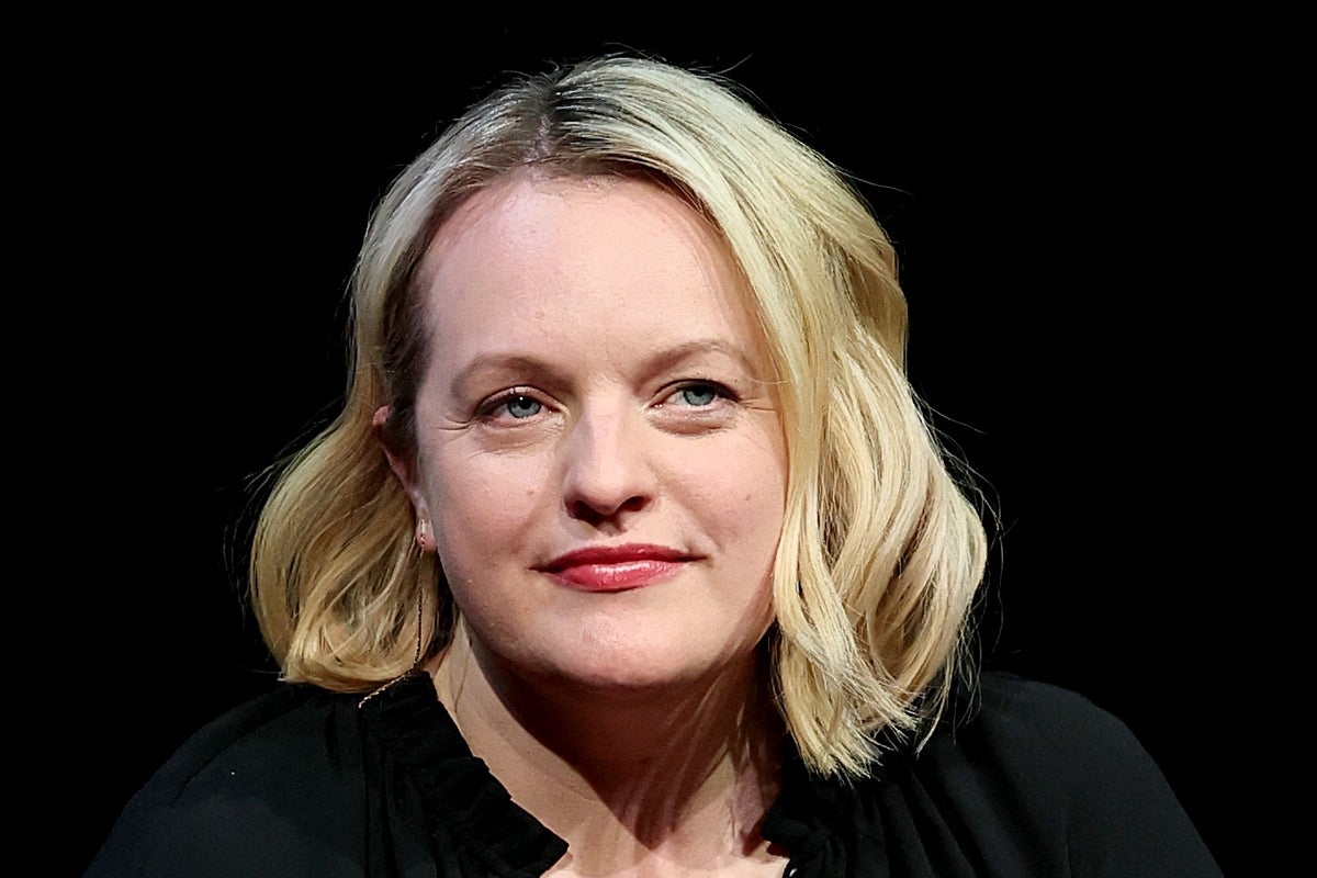 Elisabeth Moss took Handmaid’s Tale role to stop another actor getting the part: ‘Over my dead body’ Elisabeth Moss took Handmaid’s Tale role to stop another actor getting the part: ‘Over my dead body’