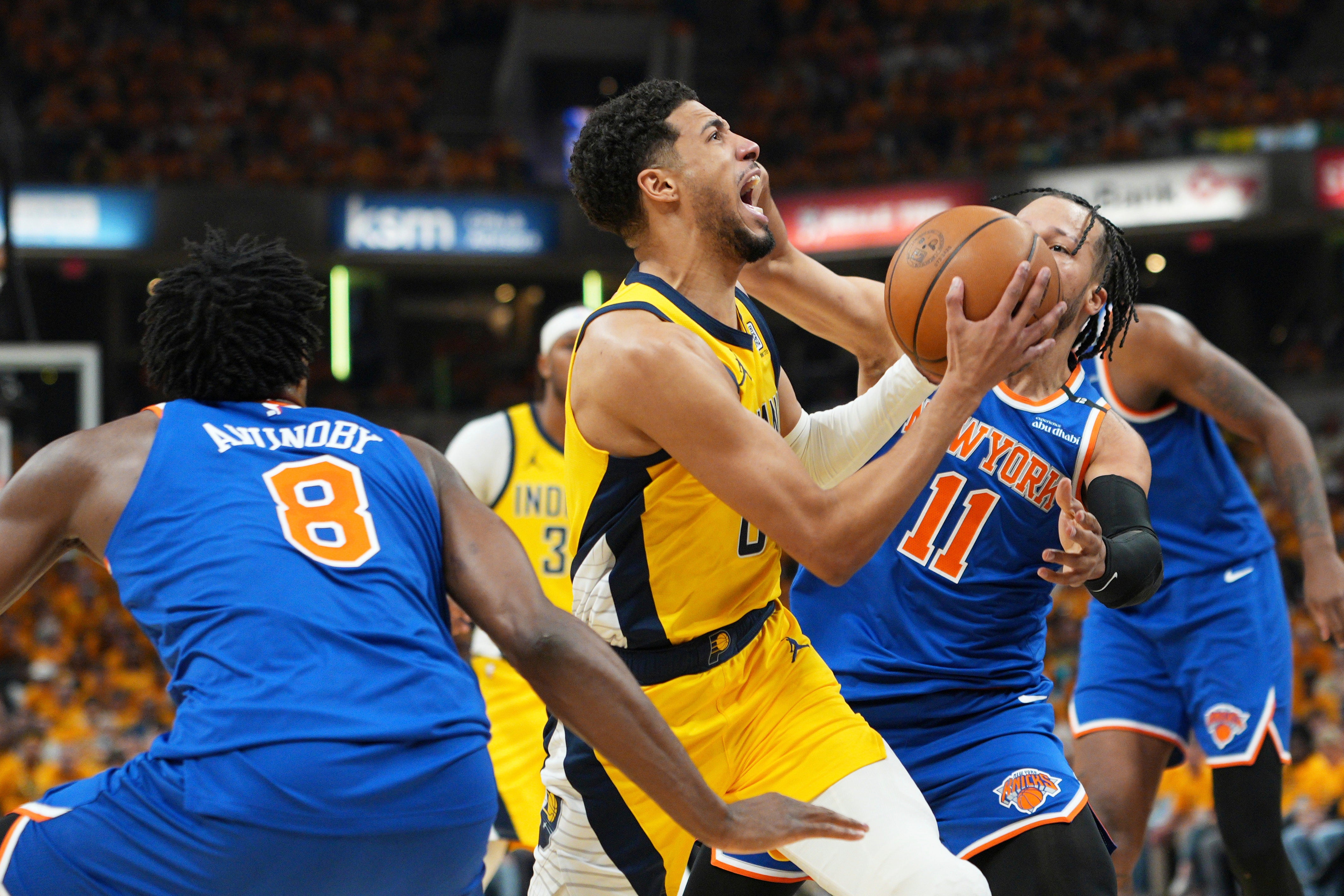 KNICKS-PACERS PANORAMA