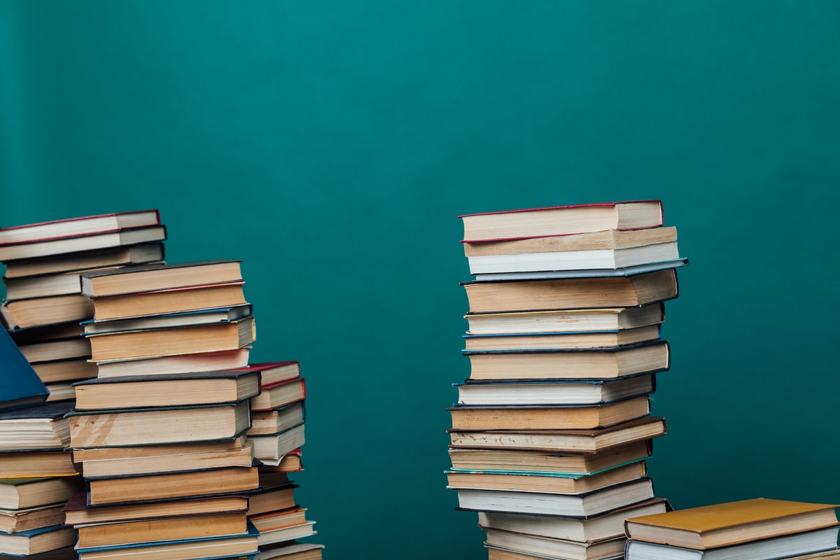 AI scandal engulfs prestigious short story prize after multiple entrants accused of fabricating work