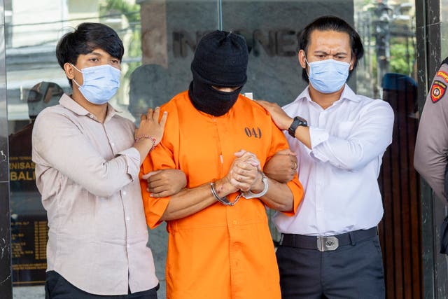 <p>An Australian man, Lamar Aaron Ahchee, initially identified by police with the initials LAA, is escorted at the Bali Police headquarter in Denpasar, Bali, Indonesia, 26 May 2025</p>