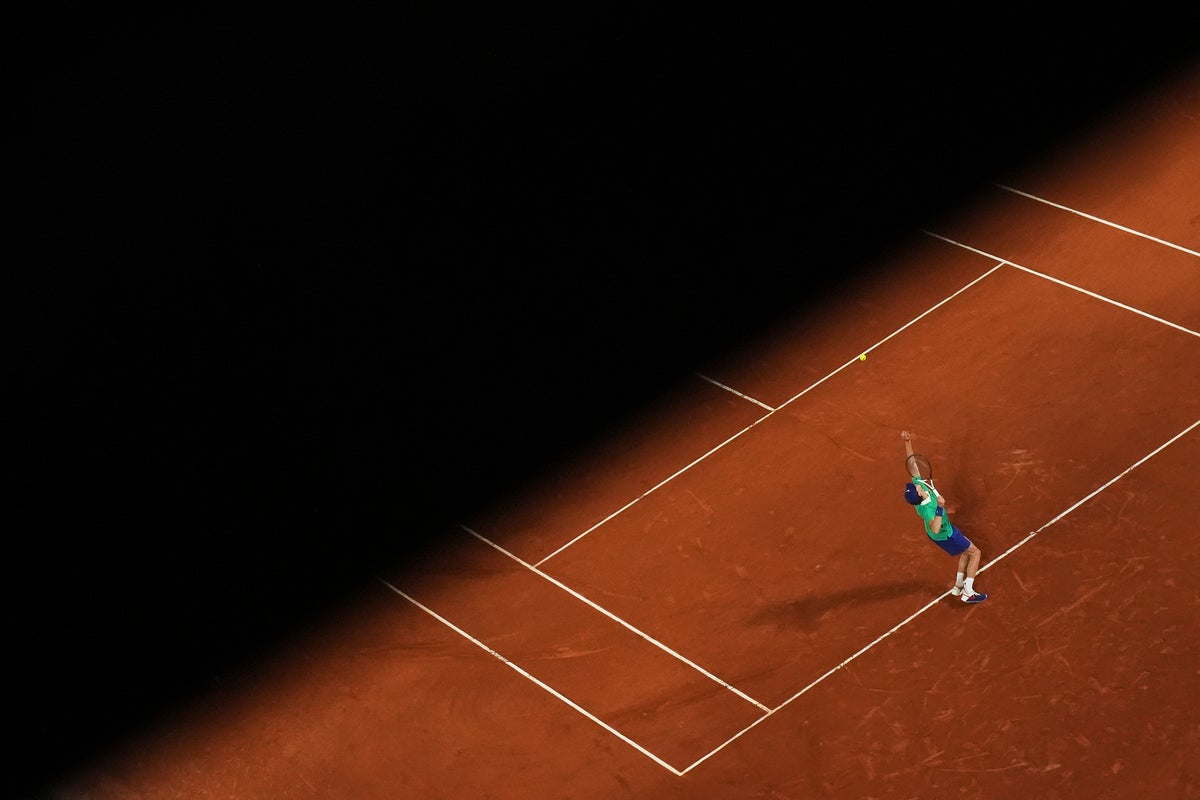 AP PHOTOS: Highlights from the first round of the French Open