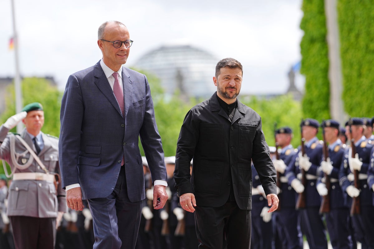 Ukraine-Russia war latest: Zelensky calls for three-way peace talks with Putin and Trump ahead of meeting Merz