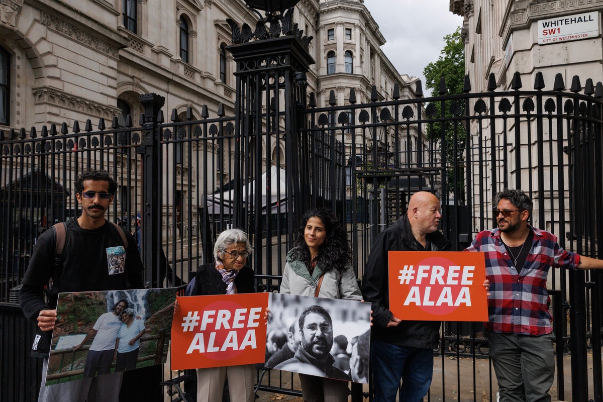 UK Officials Urge Travel Warning for Egypt Amid Illegal Detention Claims