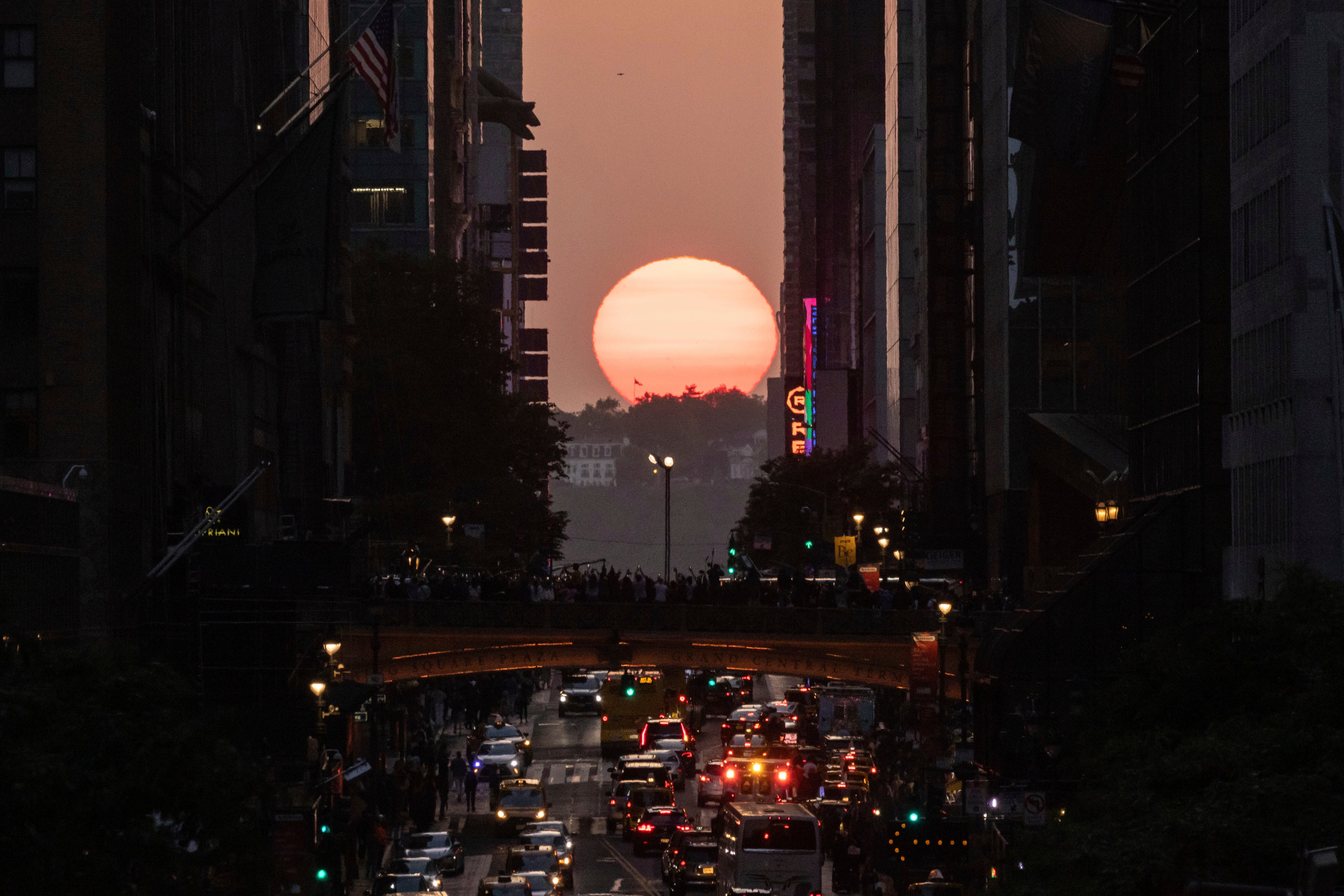 MANHATTANHENGE-AP EXPLICA