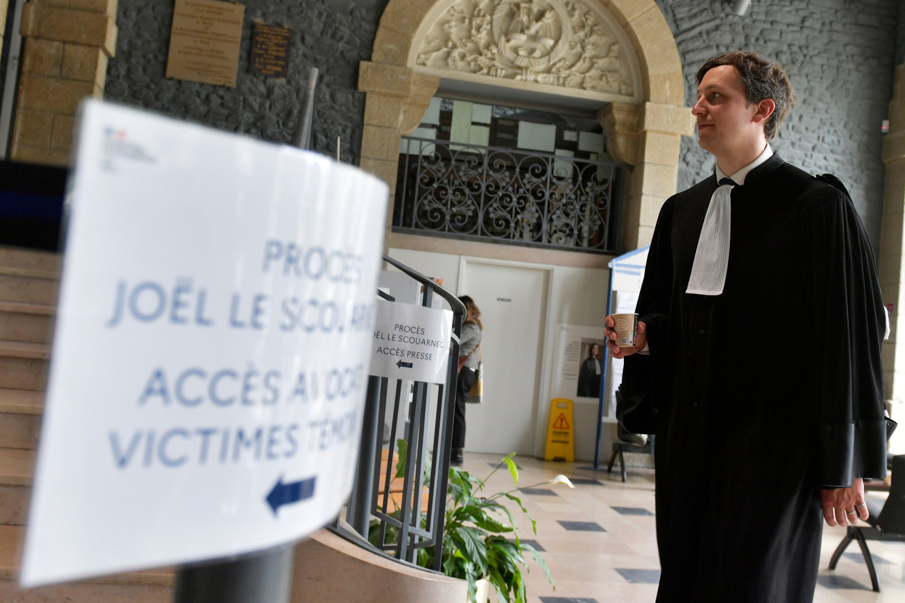 FRANCIA-ABUSO INFANTIL