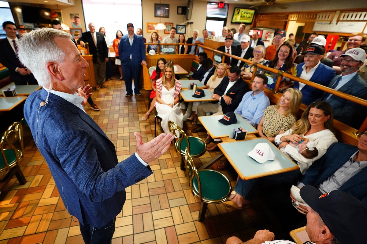 Hall of Famers. A Heisman winner. An MMA fighter. Tuberville is not the only sports politician