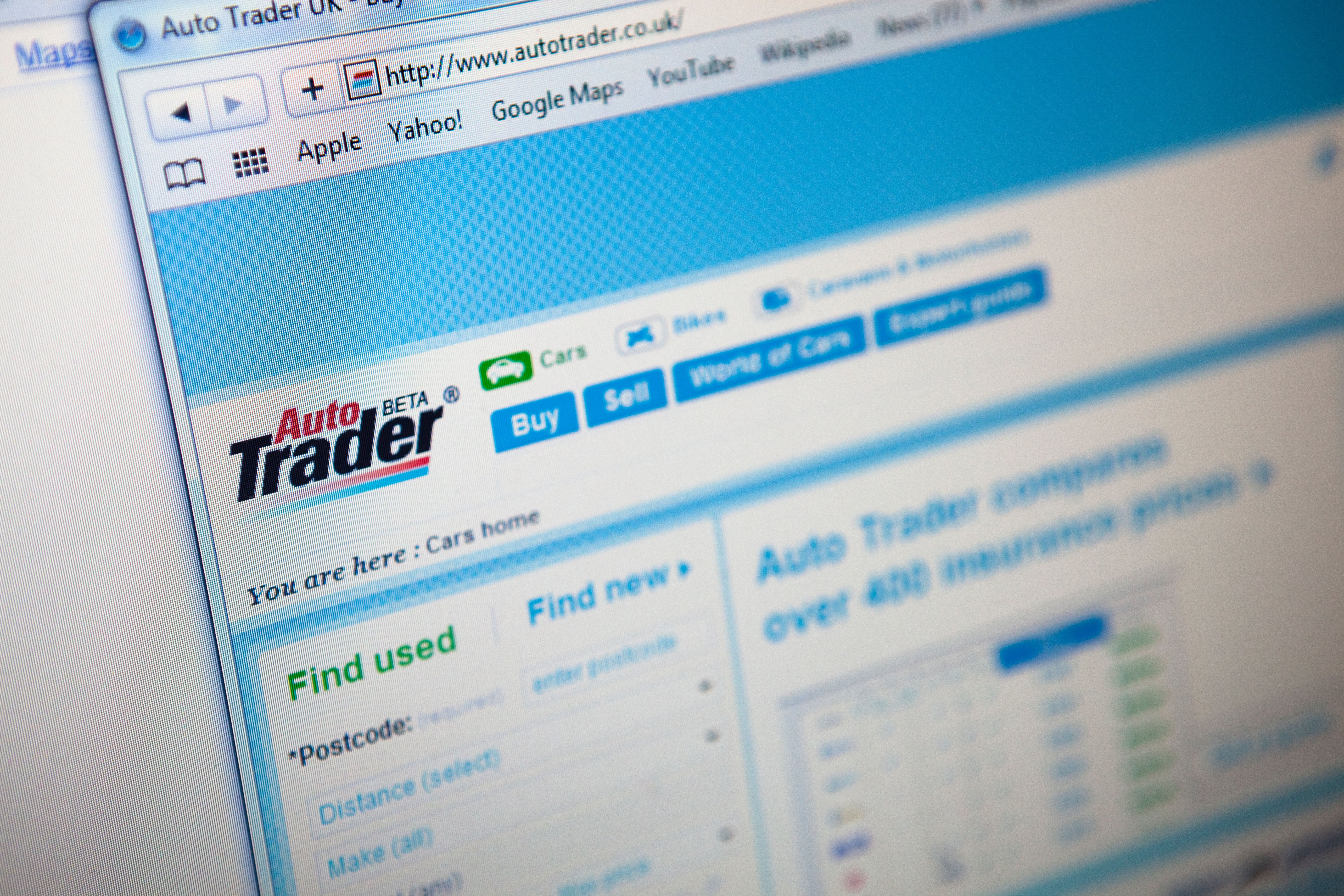 Online motor platform Autotrader is being investigated for potentially not counting some one star reviews towards overall star ratings (Alamy/PA)