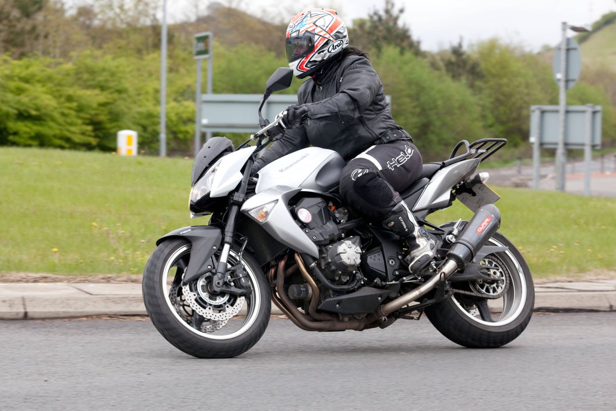 Motorcyclist Deaths Rise 9% in Britain to 343 in 2024
