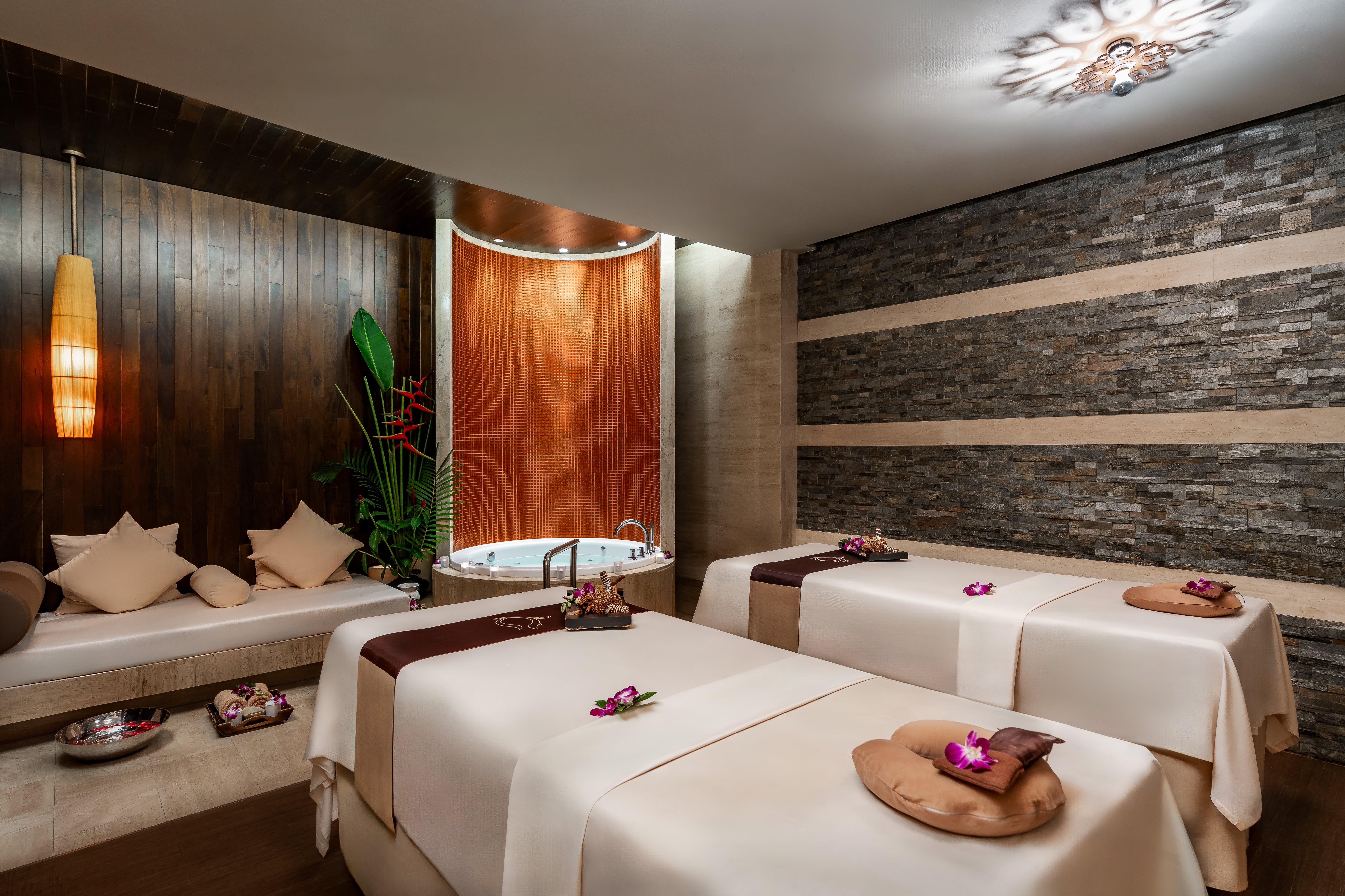For the ultimate in relaxation, head to Centara Grand Phuket’s stunning spa